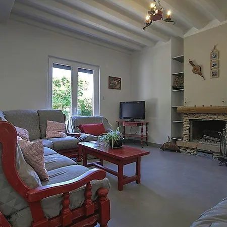 Insolite Chambre Tourterelle * Saint-Bernard (Ain)