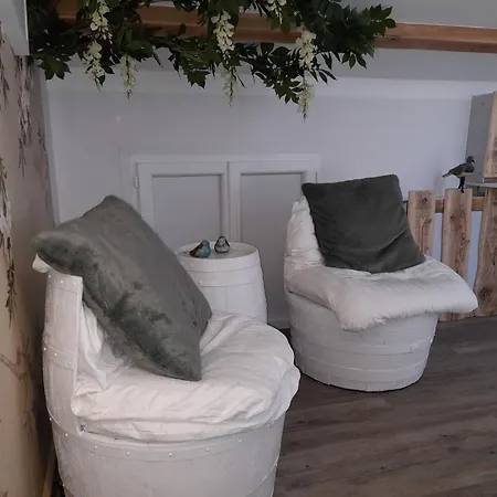 Insolite Chambre Tourterelle Saint-Bernard (Ain)